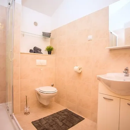 Maslina, With Private 32m2pool, Panoramic Views On 100km Coastline, 12 Pax *