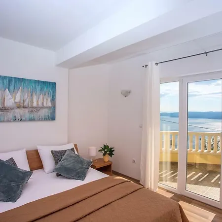Maslina, With Private 32m2pool, Panoramic Views On 100km Coastline, 12 Pax *