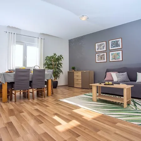 Maslina, With Private 32m2pool, Panoramic Views On 100km Coastline, 12 Pax